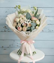 Букет цветов из:  Розы и Лизиантусы в Загорново