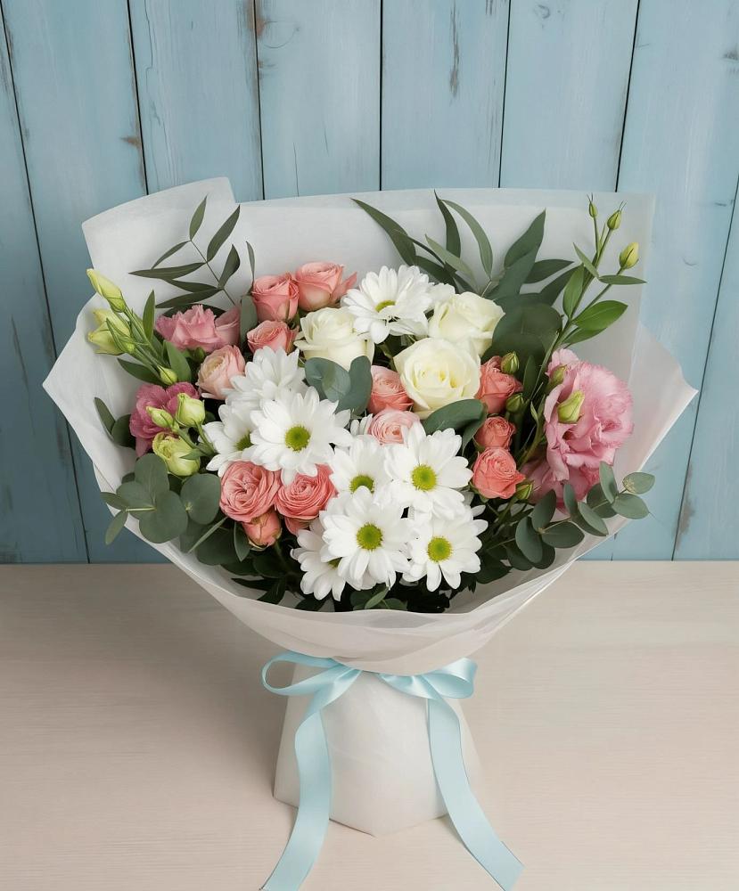 Букет цветов из: Розы, Лизиантусы и Хризантемы в Загорново