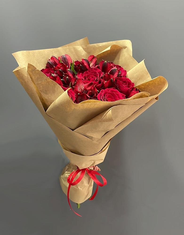 Букет цветов из: Альстромерии и Розы в Загорново