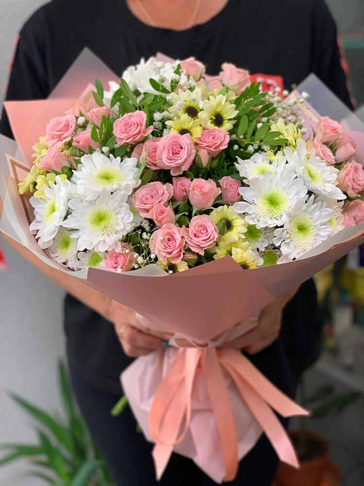 Букет цветов из: Розы и Хризантемы в Загорново