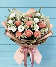 Букет цветов из:  Розы, Альстромерии и Лизиантусы в Загорново