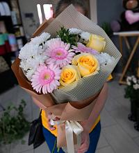Букет цветов из:  Герберы, Розы и Хризантемы в Загорново