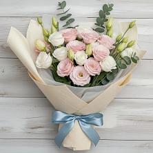 Букет цветов из:  Лизиантусы в Загорново