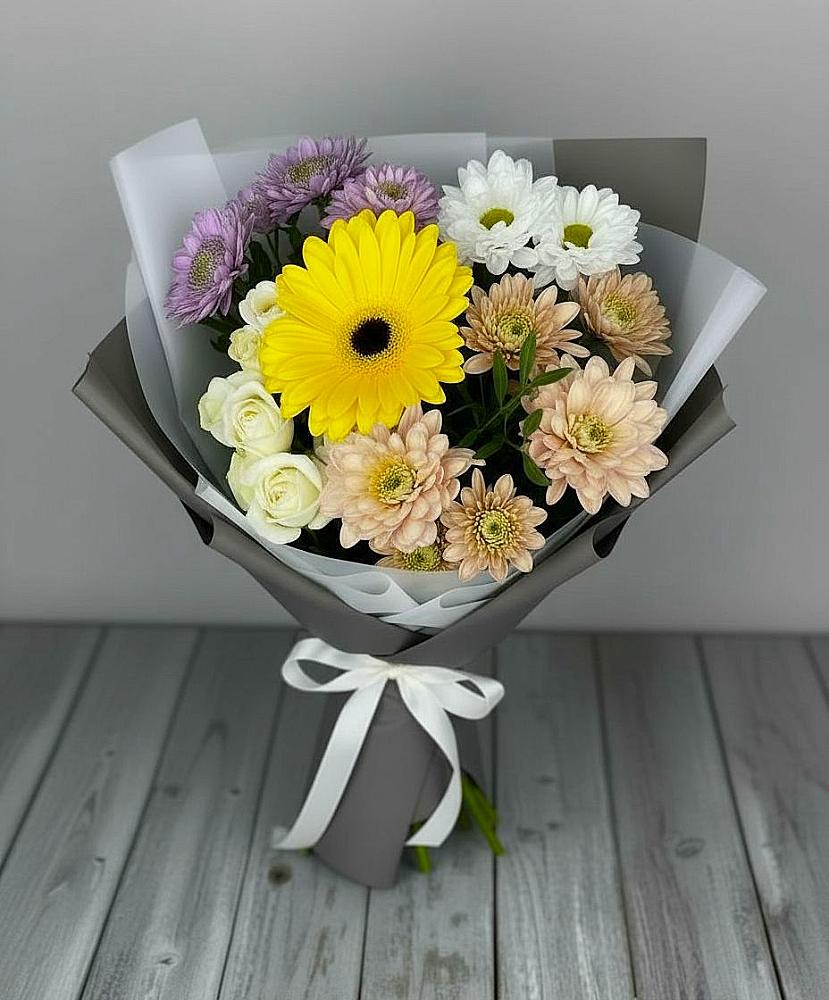 Букет цветов из: Розы, Герберы и Хризантемы в Загорново