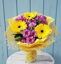 Букет цветов из:  Хризантемы и Герберы в Загорново
