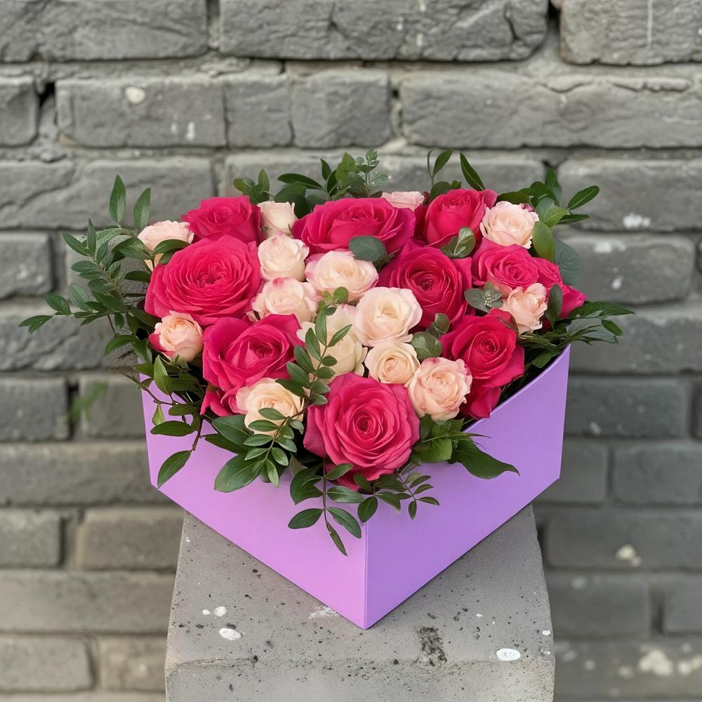 Цветочная композиция из Розы в коробке в Загорново