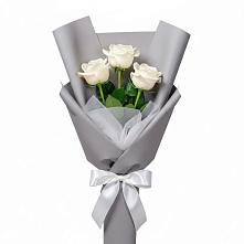 Букет 3 белые розы в Загорново
