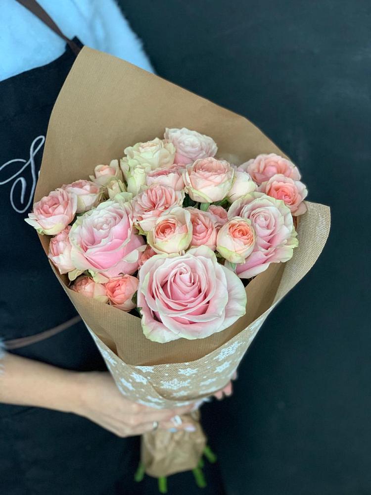 Букет цветов из: Хризантемы и Розы в Загорново