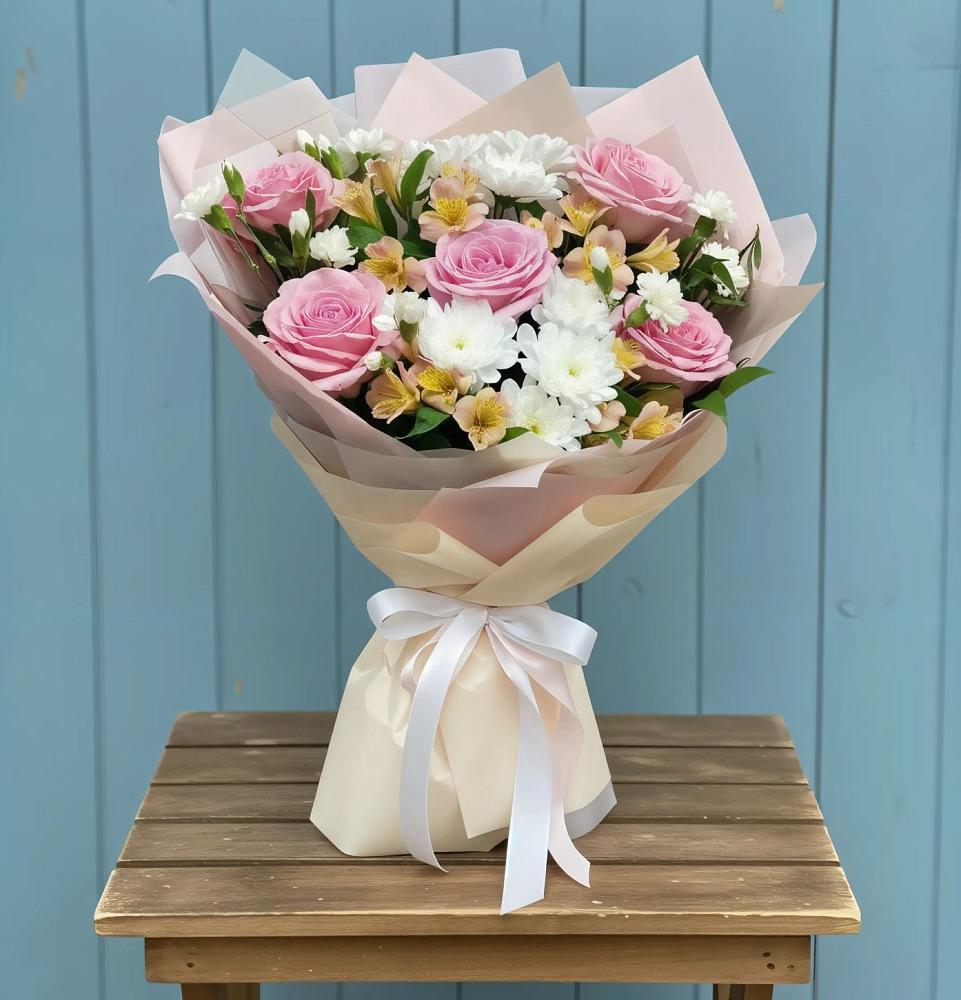 Букет цветов из: Гвоздики, Орхидеи и Розы в Загорново